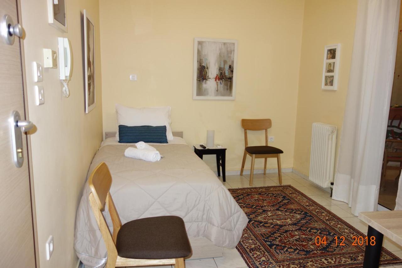 Apartment Studio Near Marousi Station Athen Eksteriør billede
