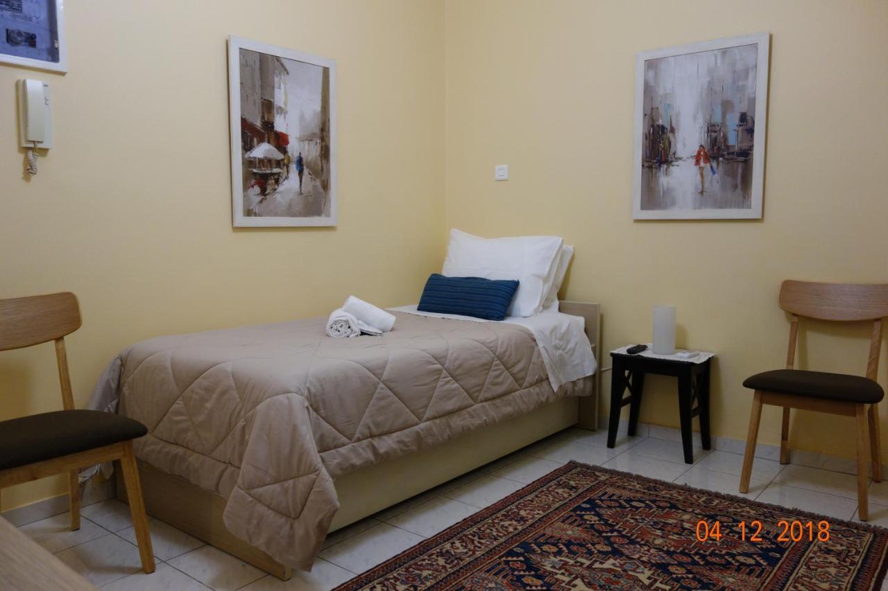 Apartment Studio Near Marousi Station Athen Eksteriør billede