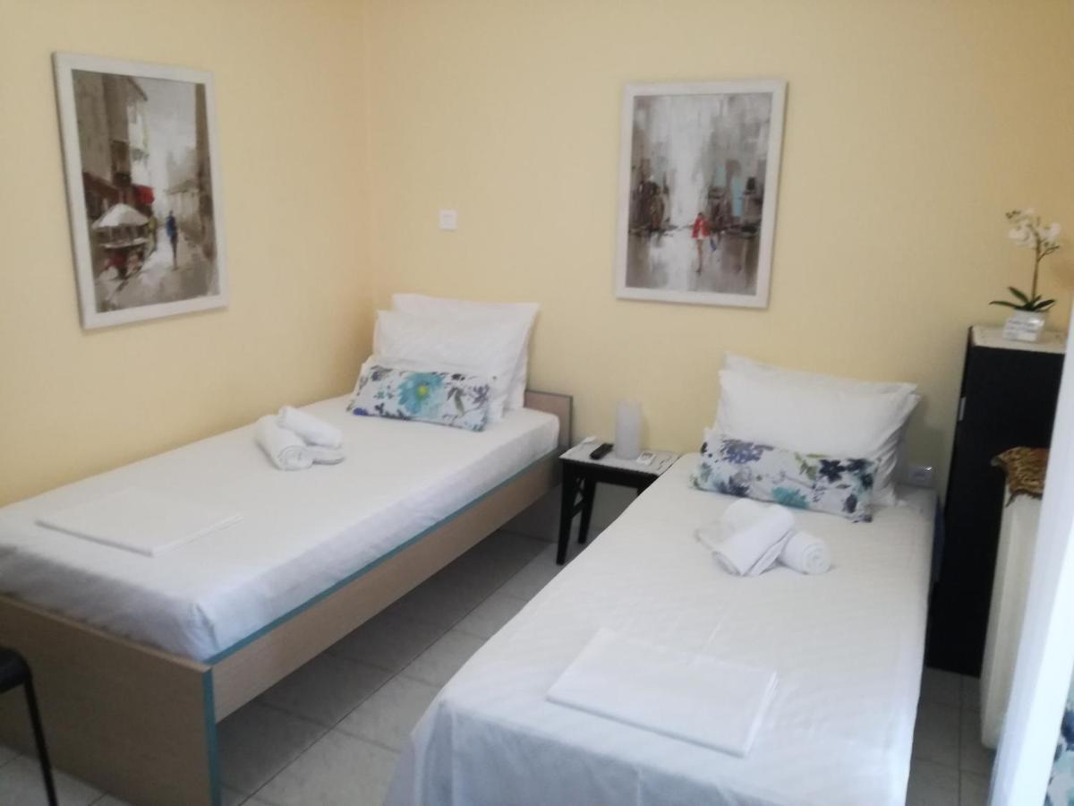 Apartment Studio Near Marousi Station Athen Eksteriør billede